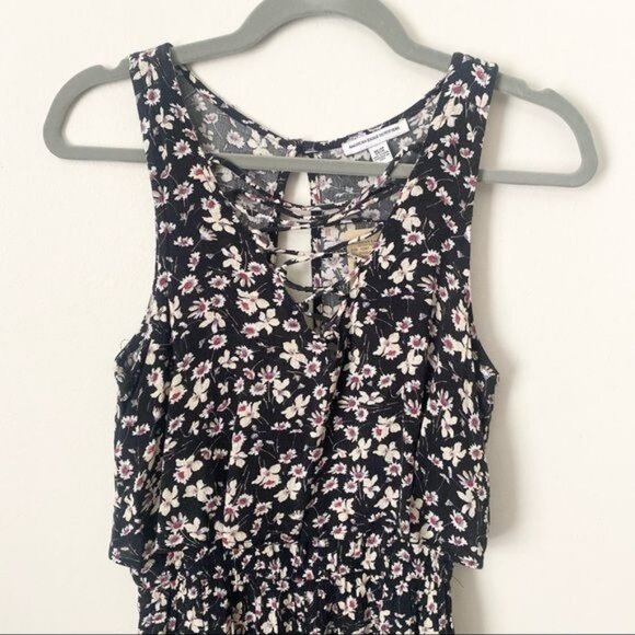 NWT American Eagle Floral Lace Up V-Neck Front Open Back Sleeveless Romper - Picture 3 of 13